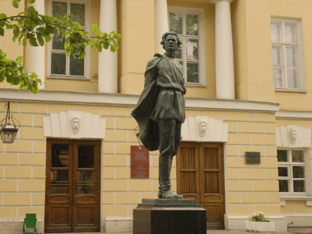 Арбатская — Баррикадная: 17 саженей над «Московским нулем»  фото