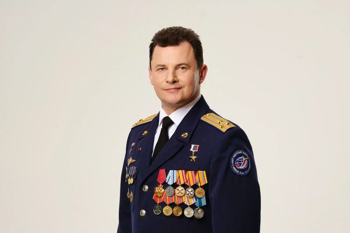 Роман Романенко поздравляет с Днем защитника Отечества