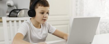 Представитель Минпросвещения рассказал о замене компьютерных игр для детей