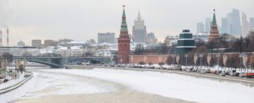 Синоптик Леус: Надвигающийся на Москву циклон тормозит и теряет активность