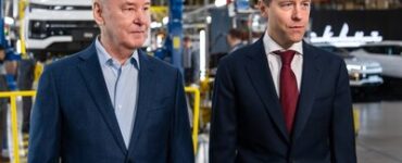 Собянин, Мантуров и Кудрин открыли производство электромобилей UMO на «Москвиче»