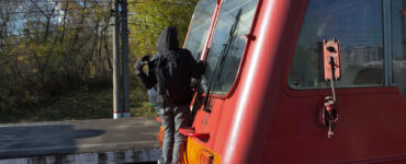 В Москве экс-машиниста поезда будут судить за вовлечение подростков в зацепинг