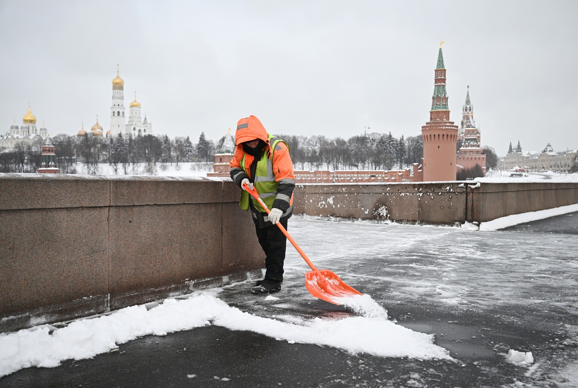 Гололед в Москве