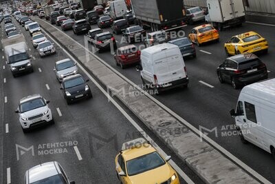 Дептранс рекомендует автомобилистам пересесть на метро 19 марта