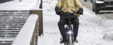 Ликсутов: Власти Москвы поддерживают запрет курьерам ехать по тротуарам