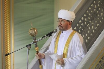 Муфтий Гайнутдин поздравляет с Ураза-байрамом