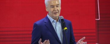Собянин: Завершена реставрация квадриги и конных скульптур Московского ипподрома
