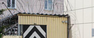 В СИЗО Смоленска нашли мертвым похитителя девочки