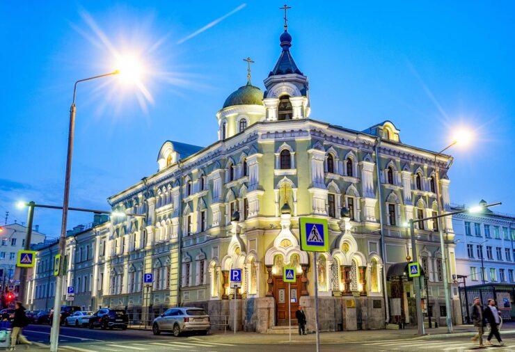 Архитектурно-художественная подсветка украсит подворье Спасо-Преображенского Валаамского монастыря в Москве