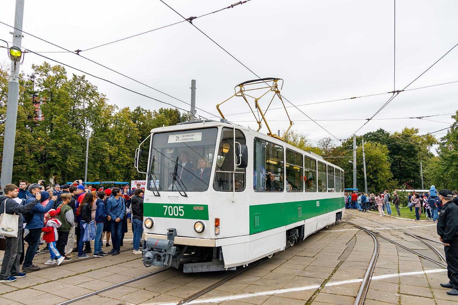 Ретро-трамвай Тatra Т7B5 в Москве