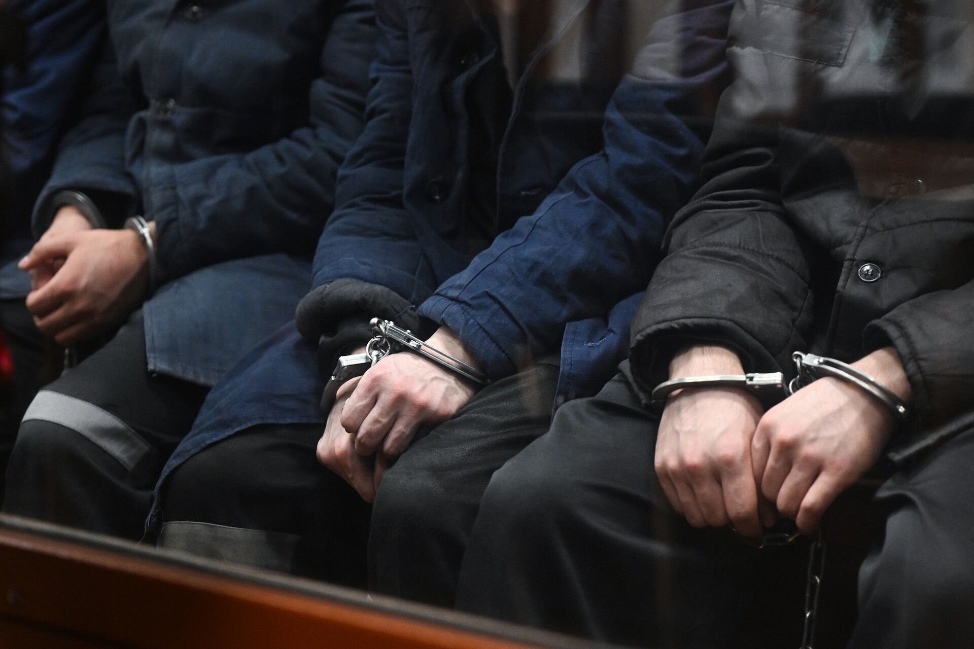 Задержанный мужчина в храме