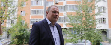 По инициативе Петра Толстого жителям ЮВАО вручили праздничные пасхальные наборы  фото