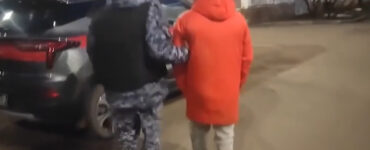 Росгвардейцы задержали курьера, пытавшегося пронести в больницу Москвы марихуану