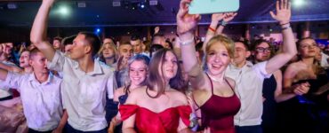 Сколько денег надо отложить на выпускной в 2026 году?