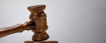 В Красноярске задержали министра краевого правительства