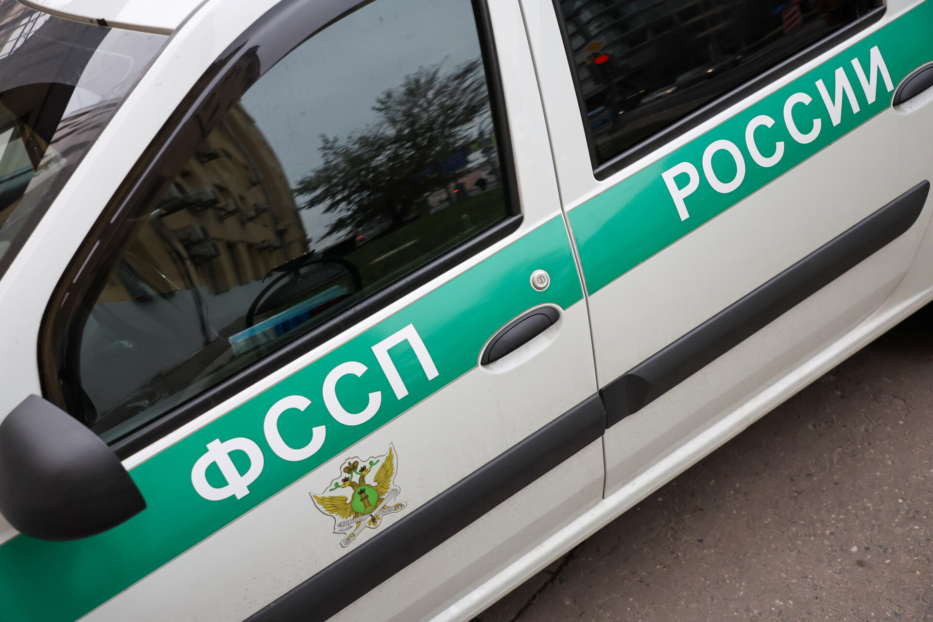 Военные и долги