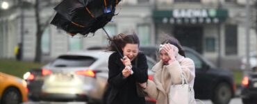 Желтый уровень опасности из-за ветра объявили в Москве