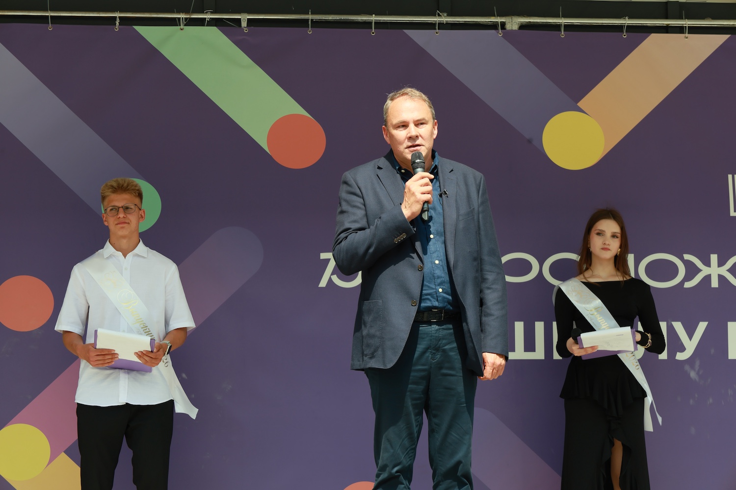 Депутат Госдумы Петр Толстой оценил ход капремонта школы в районе Капотня фото