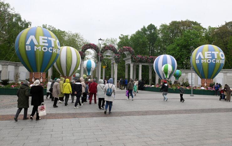 К летнему сезону в Москве подготовили более 700 пешеходных переходов