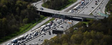 Минтранс предупредил московских автомобилистов об осторожности в условиях жары