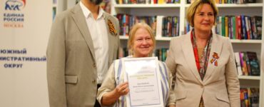 Светлана Разворотнева открыла фотовыставку проекта, посвященного Великой Отечественной войне