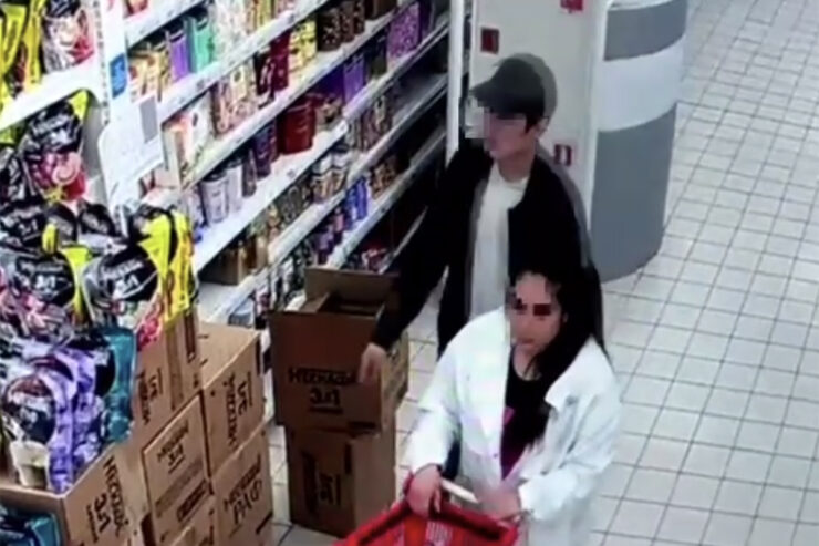 В Москве пара не прошла мимо «Тайной страсти», украла трусы и попала на видео