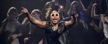 В Москве рэпер Flo Rida притворился фотографом и провел время с фанатами
