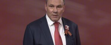Вице-спикер Госдумы поздравил москвичей старшего поколения с Днем Победы