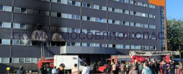 Четыре человека пострадали при пожаре в хостеле в подмосковных Мытищах