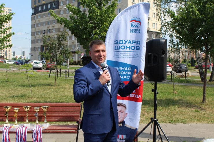 Фестиваль северной ходьбы прошел в Некрасовке  фото