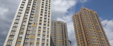 Эльдар Шарипов осмотрел квартиры будущих жильцов в новом доме по реновации в районе Коптево  фото