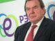 Песков: Кремль позитивно оценивает поездку Шредера в Россию
