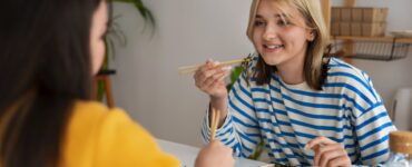 Подростки «подсели» на острую закуску латяо