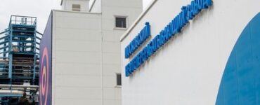 Пожар на МНПЗ потушен, ситуация стабилизирована – МЧС