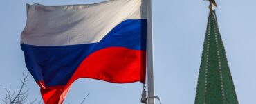 РИА Новости: Районы Москвы начали украшать ко Дню России