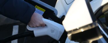 В Москве разместили более 40 новых зарядных станций для электротранспорта