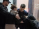 В Мытищах соседи напали на девушку с щенком, проходившую через детскую площадку
