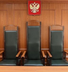 В Подмосковье банду малолетних садистов осудят за издевательства над мужчиной