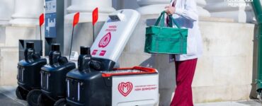 Депздрав Москвы: Медицинские роботы перевезли более двух тонн грузов в двух больницах