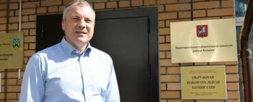 Евгений Попов подал документы для участия в выборах депутатов Госдумы девятого созыва