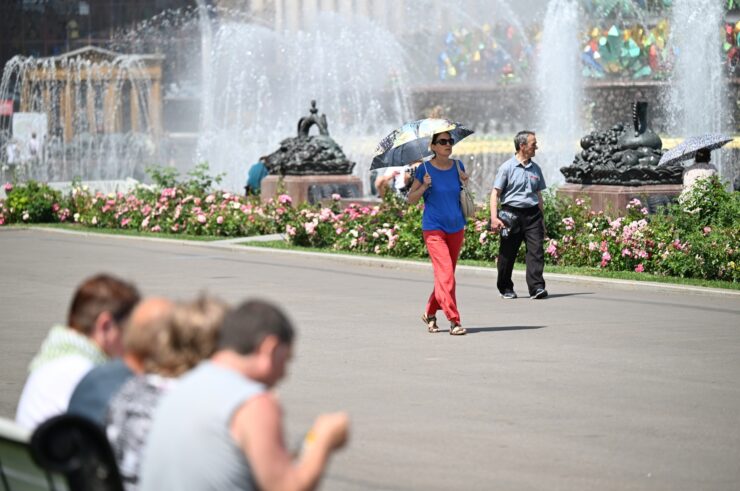 В Москве 19 и 20 июля действует оранжевый уровень опасности из-за сильной жары