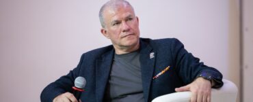 Цикл встреч «Ближе к ИСПМ» продолжается: стипендиаты Москвы поговорили с участником СВО о долге и мужестве  фото