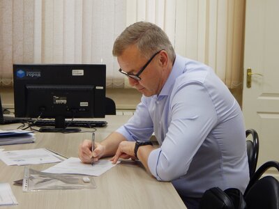 Военный врач Назаров подал документы для участия в выборах в Госдуму девятого созыва 