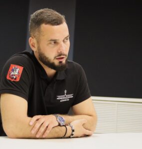 Встреча работников социальной службы и представителей Московской ассоциации ветеранов СВО прошла в Бутырском районе  фото