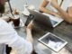 Блогер Васильев: Apple не будет выполнять требования России