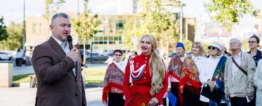 На проспекте Вернадского завершили реставрацию памятника Юрию Гагарину