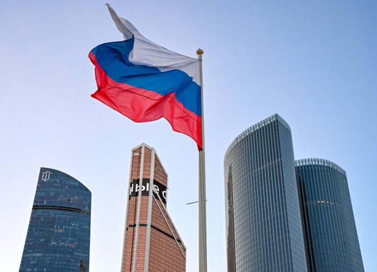 РИА Новости: Башню «Меркурий» в «Москва-Сити» украсили цветами российского триколора