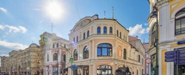 Собянин: Реставрация церкви Ильи Пророка в Новгородском подворье завершена