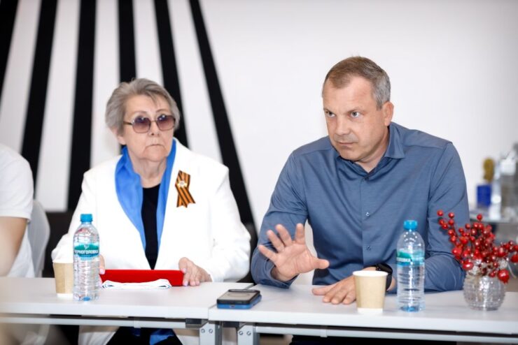 Студенты Московского образовательного комплекса обсудили вопросы цифровой безопасности и развития искусственного интеллекта