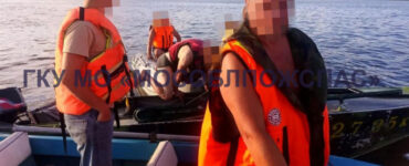 В Дубне спасатели поймали лодку без капитана